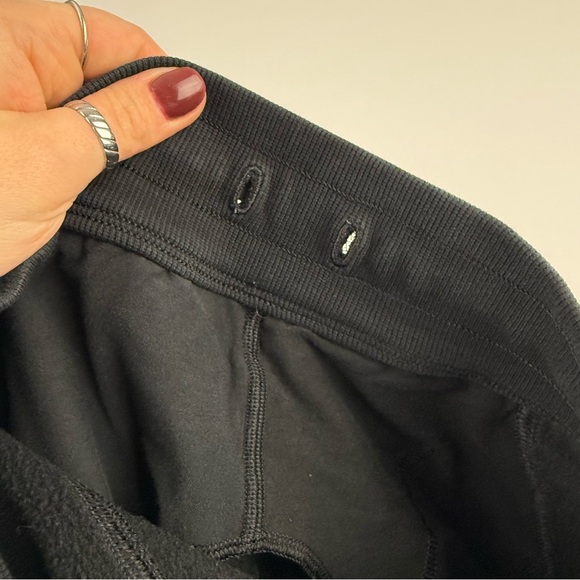 Lululemon Scuba High-Rise Full Length Joggers – Black – Size 2 - Picture 5 of 8